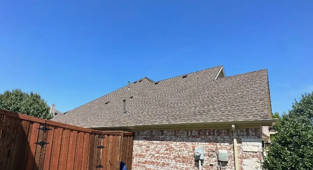 Completed roof replacement project in Orchards